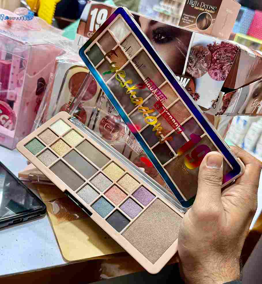 Girl Bronzer + Eyebrow kit